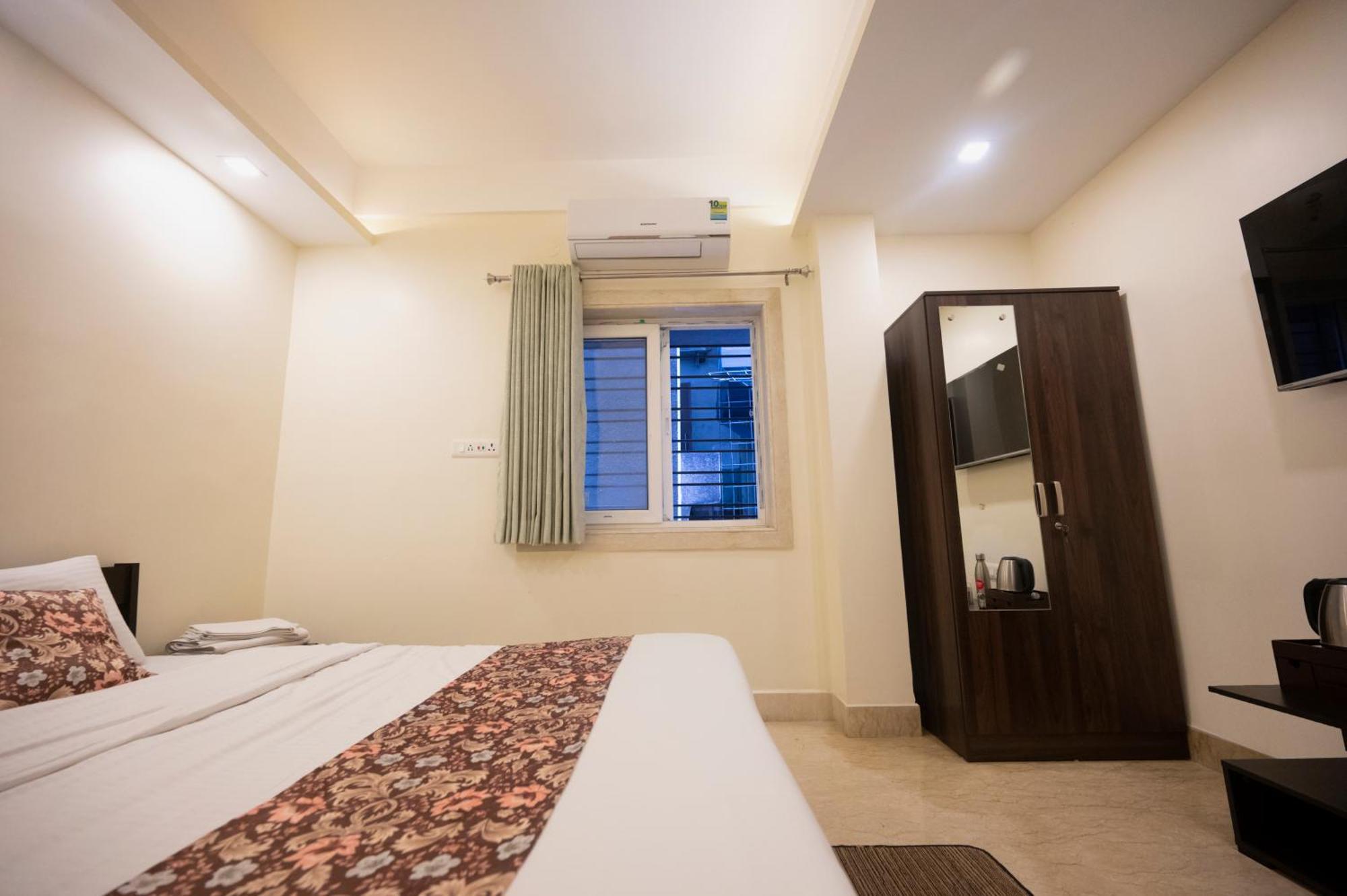 Lakeside Suites Kalküta Dış mekan fotoğraf